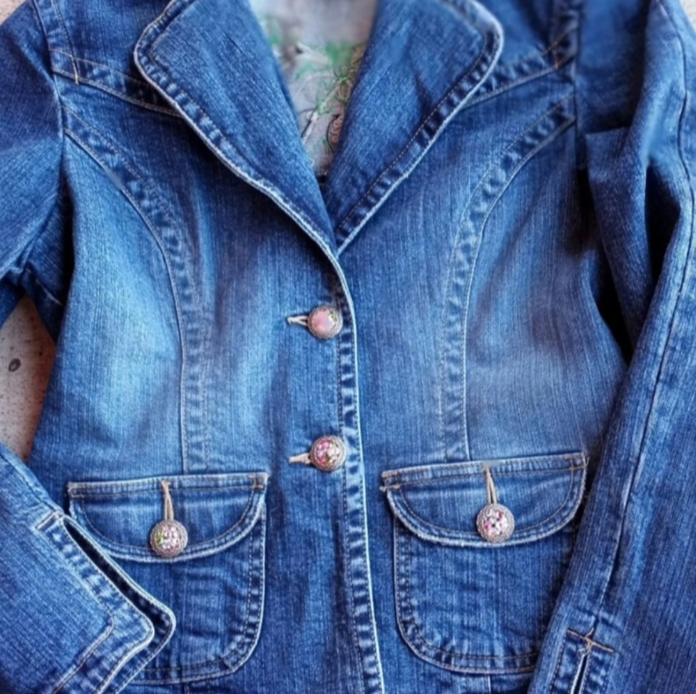 Jean Jacket - Picture 5 of 9